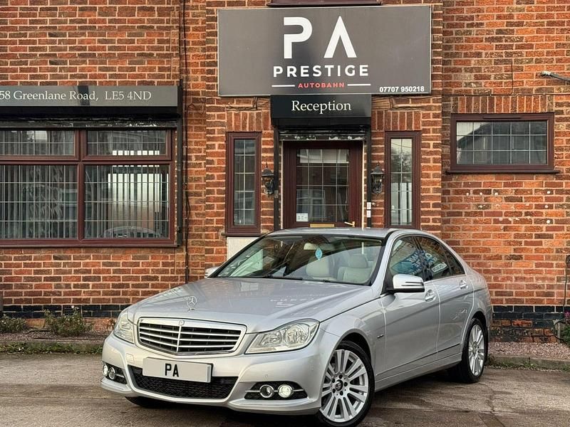 Begagnad Mercedes C180 Elegance 156 HK (114 kW) 2012 Silver Sedan