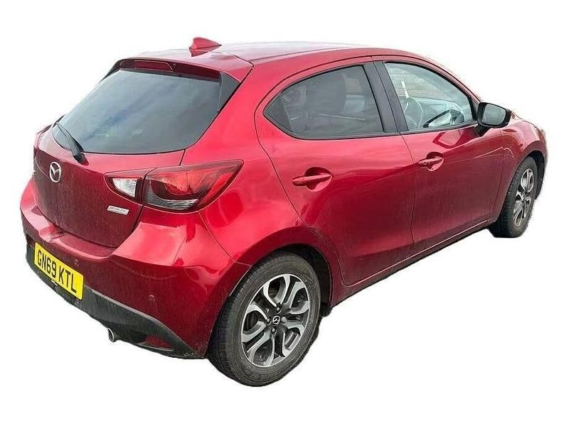Used Mazda 2 Inclusive 90 HP (66 kW) 2019 Red Hatchback