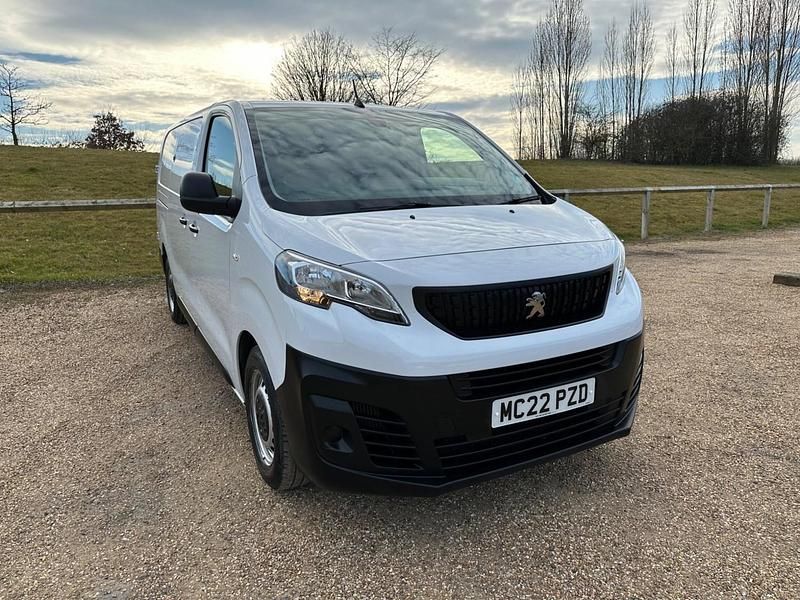 White Used 2022 Peugeot Expert Premium Van | £13,475 (A bit pricey) - Image 1/4