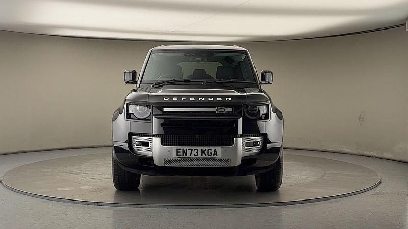 Used Land Rover Defender 404 HP (297 kW) 2023 Santorini black SUV