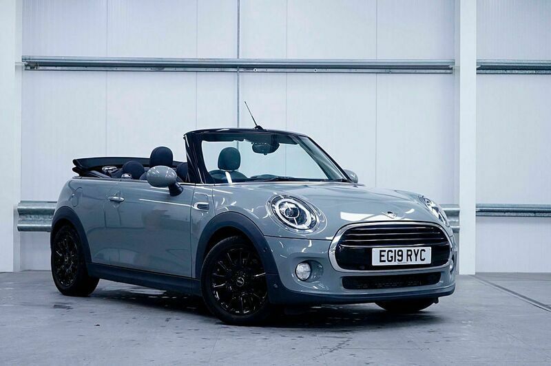 Used Mini Cooper Classic 134 HP (98 kW) 2019 Grey Hatchback