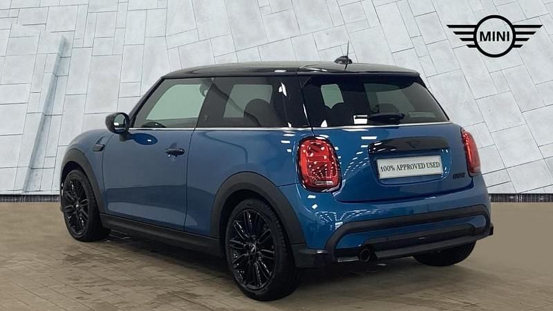 Used Mini Cooper Exclusive 134 HP (98 kW) 2023 Blue Hatchback