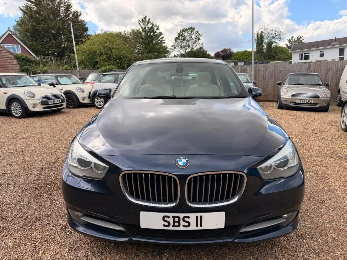 Used BMW 530 Comfort Edition 2011 Blue Hatchback