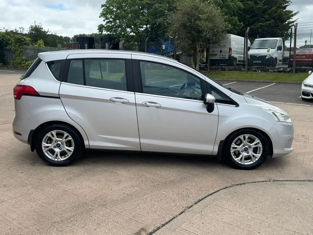 Used Ford B-MAX Zetec 2014 Silver MPV