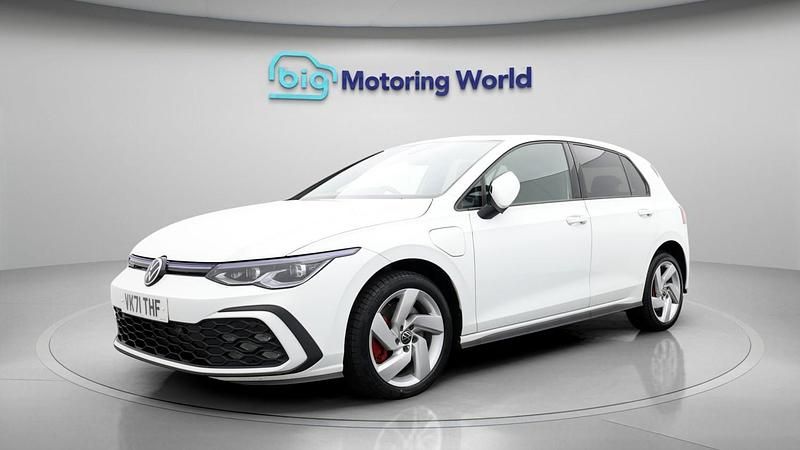 Used VW Golf VII GTE 2021 White Hatchback