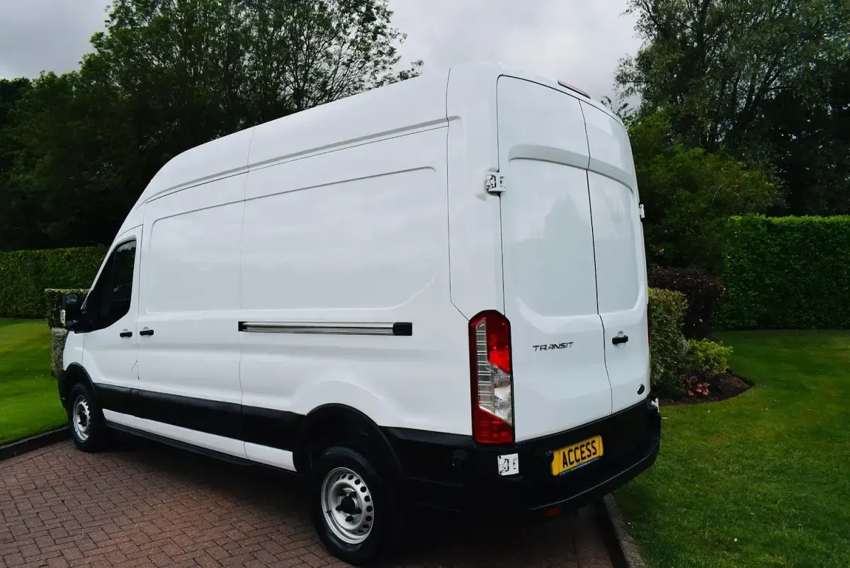 Used Ford Transit S 130 HP (95 kW) 2023 White Van