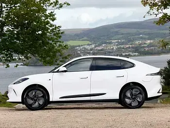 New MG IM6 300 kW (408 HP) 2026 White SUV