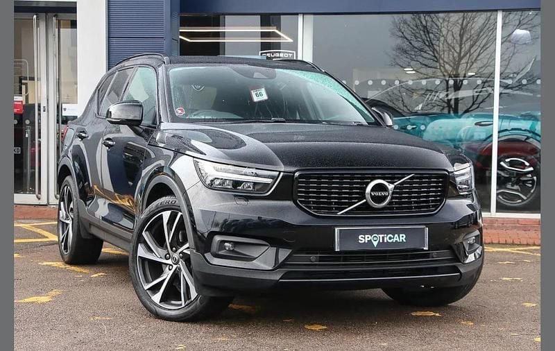 Used Volvo XC40 R-Design Pro 187 HP (137 kW) 2018 Black SUV