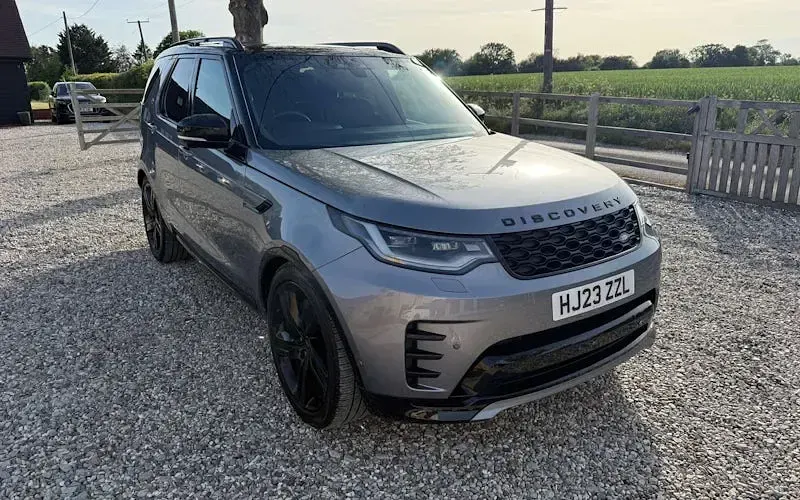 Used Land Rover Discovery SE Dynamic 300 HP (220 kW) 2023 SUV