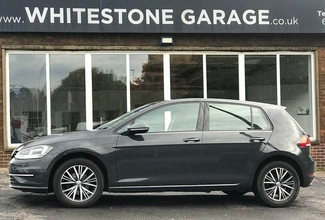Used VW Golf VII SE 110 HP (80 kW) 2018 Grey Hatchback