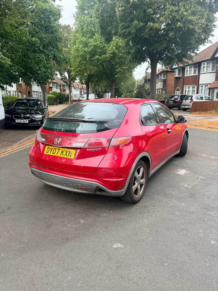 Used Honda Civic SE 140 HP (102 kW) 2007 Red Hatchback