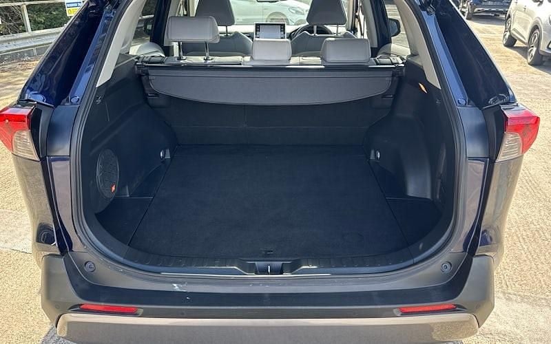 Used Toyota RAV4 218 HP (160 kW) 2025 SUV