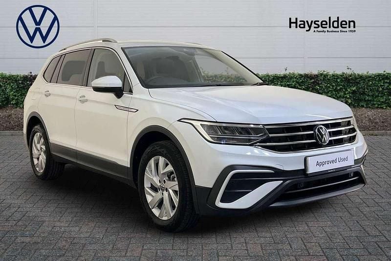 White Used 2024 VW Tiguan Allspace Life SUV | £27,385 (Fair price) - Image 1/4