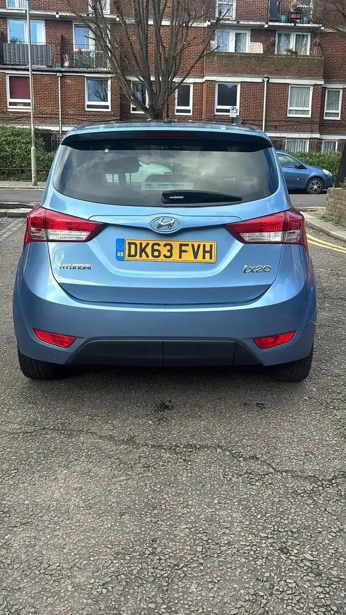 Usado Hyundai ix20 Style 90 CV (66 kW) 2013 Azul Utilitario