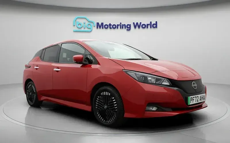 Used Nissan Leaf N-Connecta 110 kW (150 HP) 2025 Hatchback