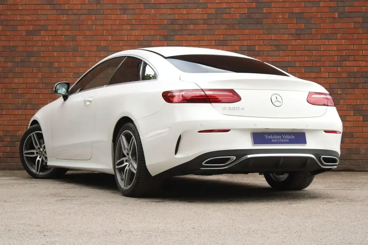 Used Mercedes E220 AMG line 194 HP (142 kW) 2017 White Coupe