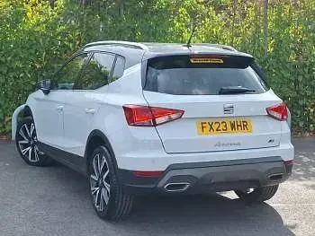 Used Seat Arona FR 110 HP (80 kW) 2023 White SUV
