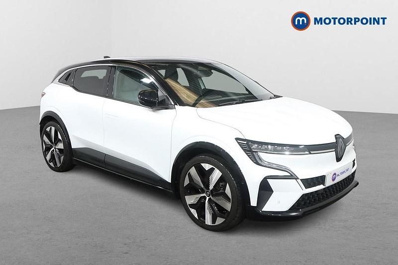 White Used 2022 Renault Megane E-Tech Techno Hatchback | £17,999 (Fair price) - Image 1/4