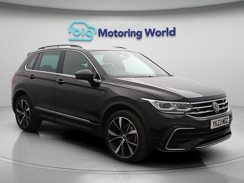 Black Used 2023 VW Tiguan R-line SUV | £26,400 (Good price) - Image 1/4