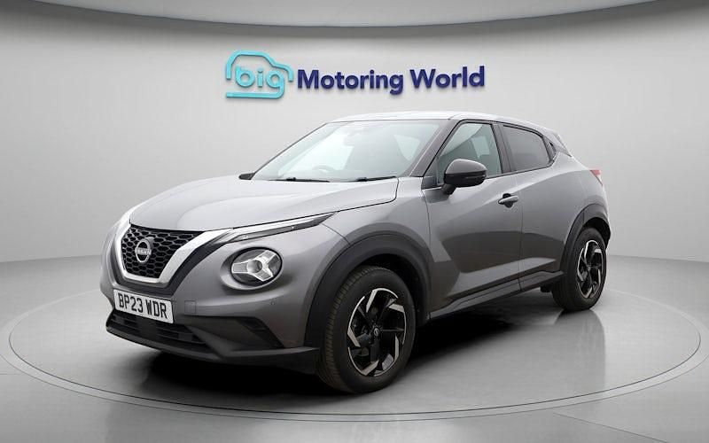 Used Nissan Juke N-Connecta 114 HP (83 kW) 2023 Grey SUV
