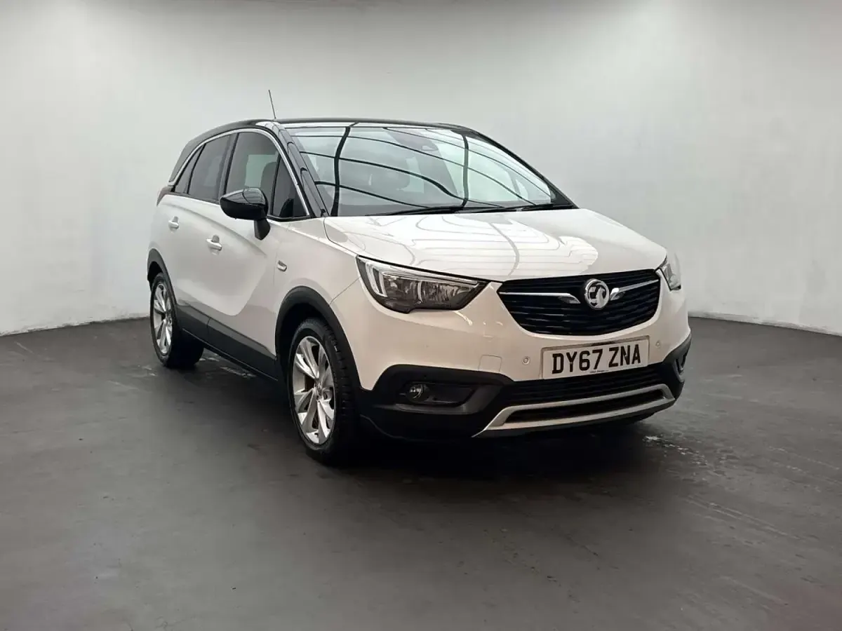 Used Vauxhall Crossland X 2018 White SUV