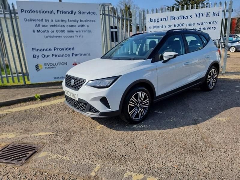 White Used 2022 Seat Arona SE Technology SUV | £12,995 (Fair price) - Image 1/4