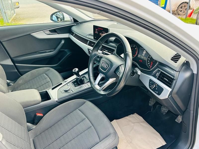 Used Audi A4 Comfort 2016 White Sedan