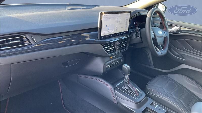 Used Ford Focus ST-Line X 2025 White Hatchback