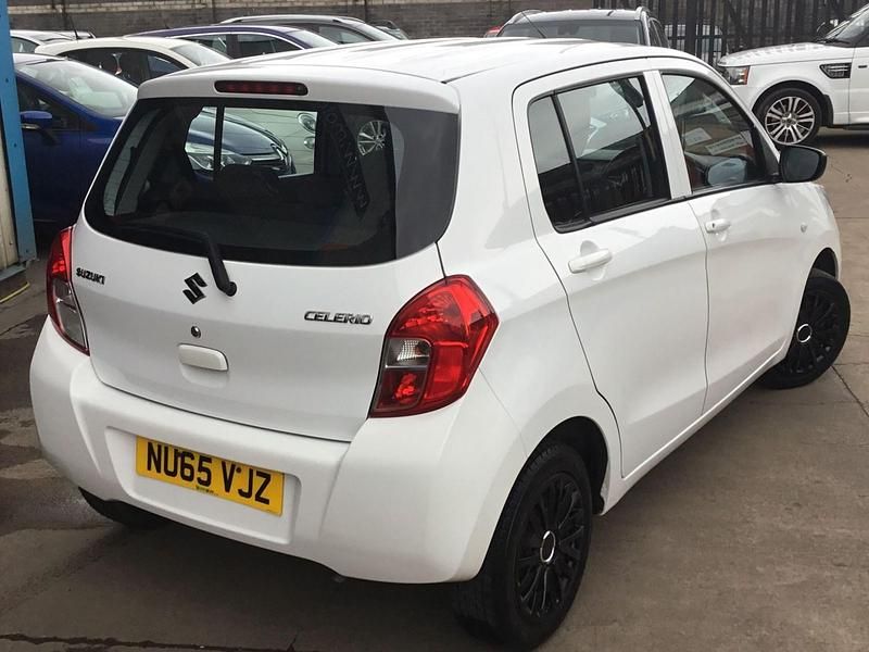 Używany Suzuki Celerio 68 KM (50 kW) 2015 Biały Hatchback