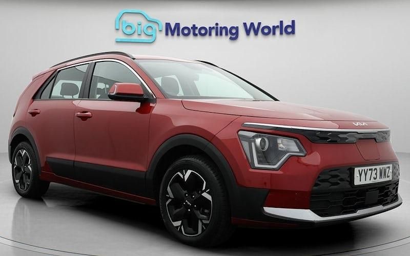 Used Kia Niro 150 kW (204 HP) 2025 SUV