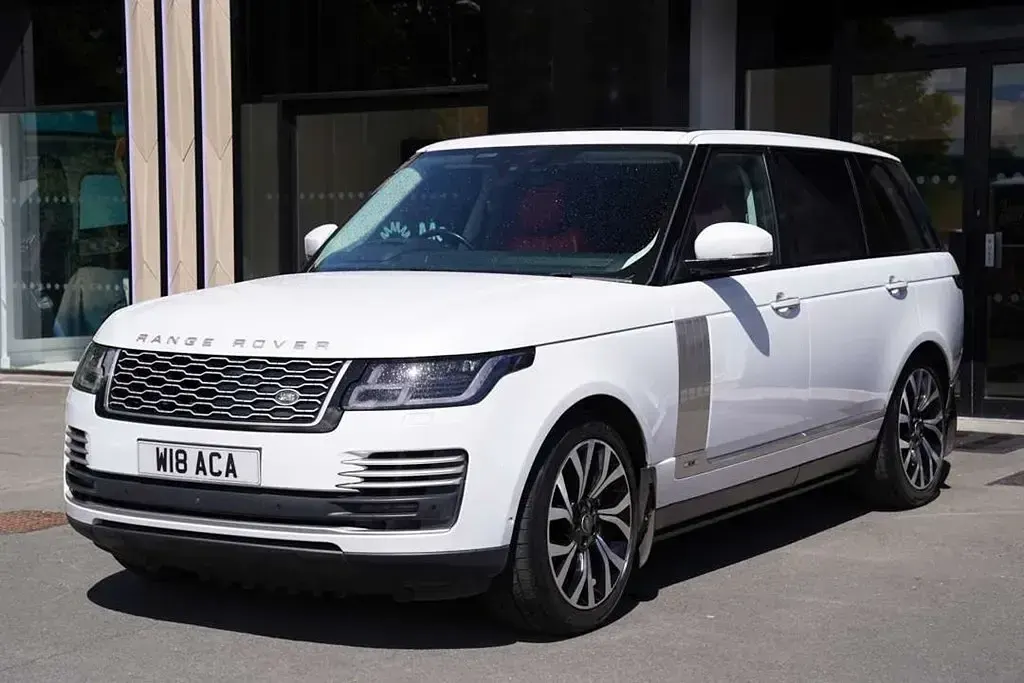 Used Land Rover Range Rover Autobiography 404 HP (297 kW) 2019 White SUV