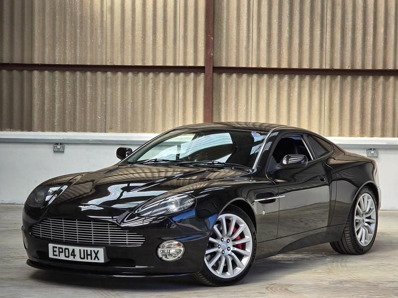 Black Used 2004 Aston Martin Vanquish Coupe | £44,995 - Image 1/4