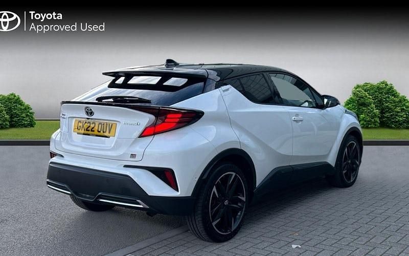 Used Toyota C-HR Sport 184 HP (135 kW) 2022 Pure white bitone SUV