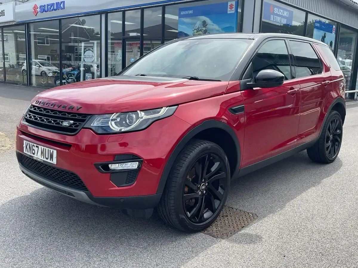 Used Land Rover Discovery 5 HSE 2017 Red SUV