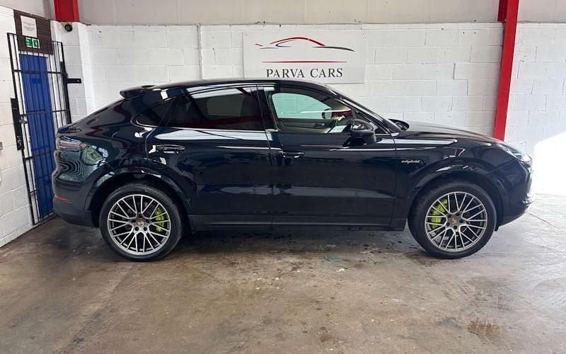 Used 2022 Porsche Cayenne E-Hybrid Coupe Platinum Edition Coupe | £62,500 - Image 1/3