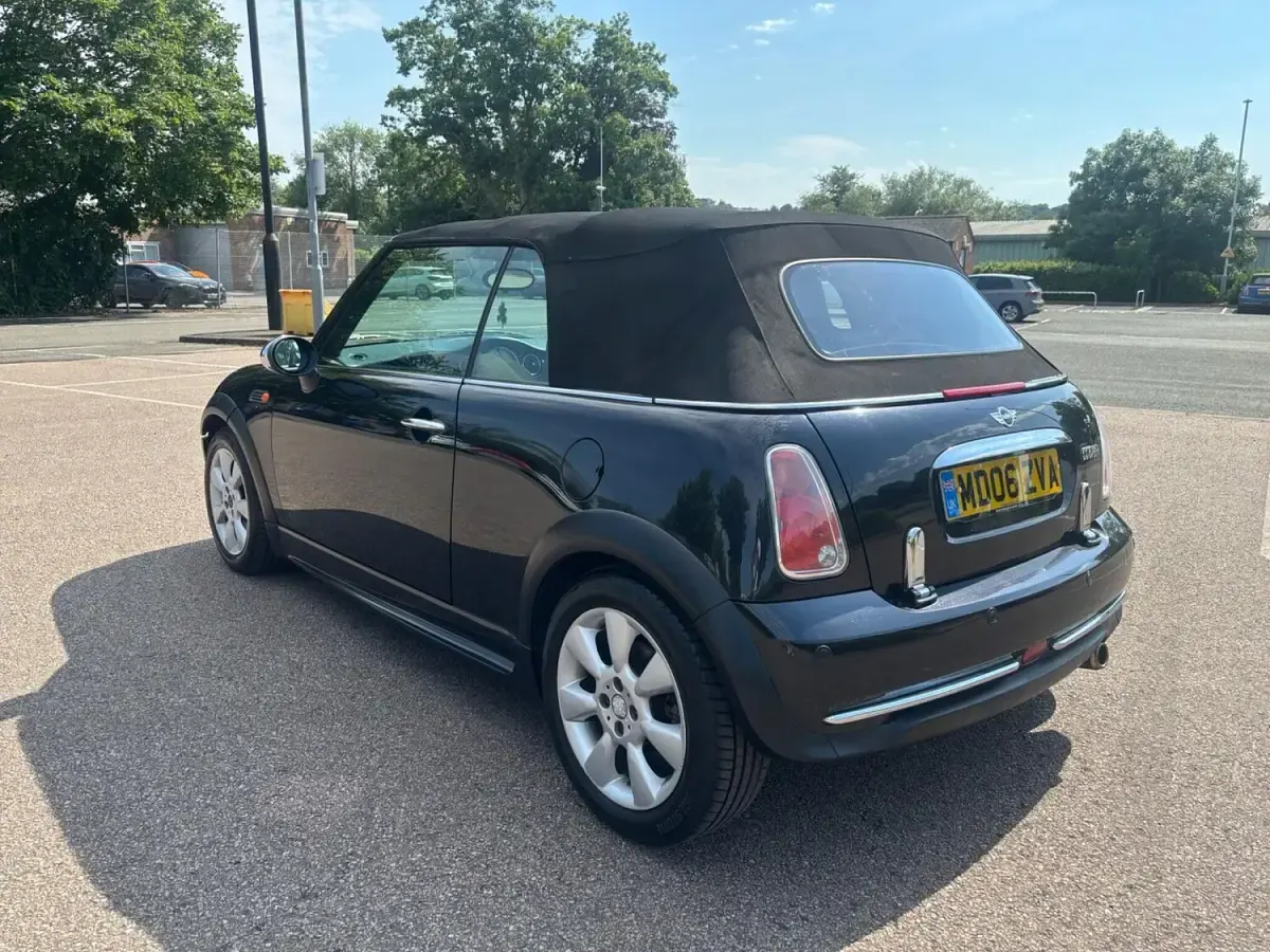 Used Mini Cooper Cabriolet 115 HP (84 kW) 2006 Black Cabriolet