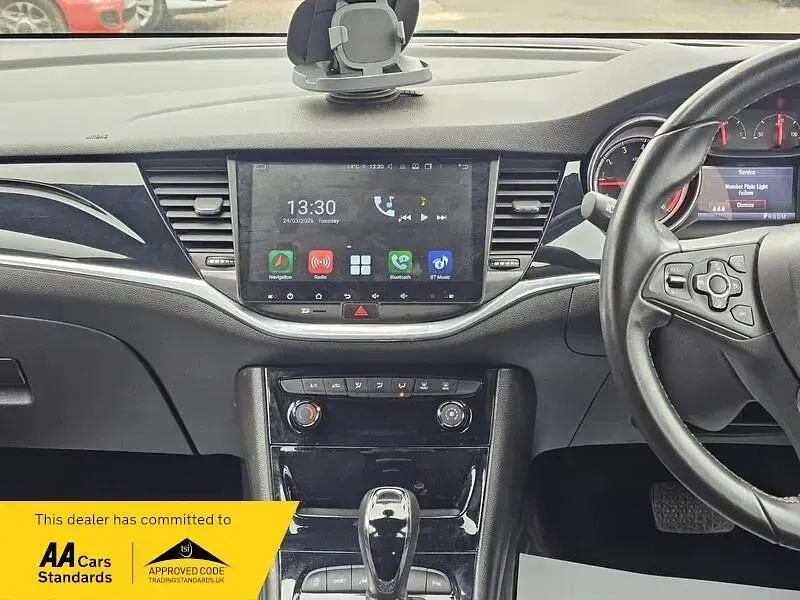 Gebraucht Vauxhall Astra SRi 150 PS (110 kW) 2016 Blau Kleinwagen