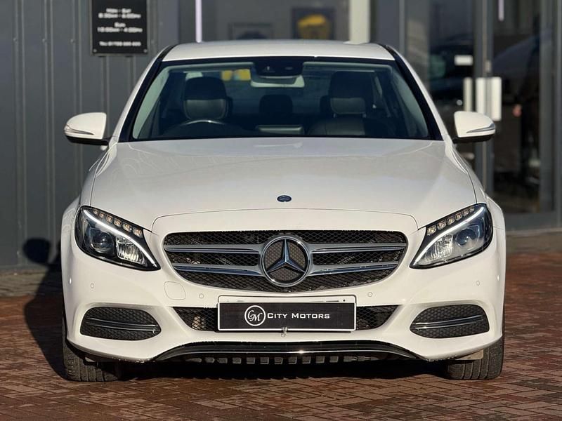 Used Mercedes C220 170 HP (125 kW) 2015 White Sedan