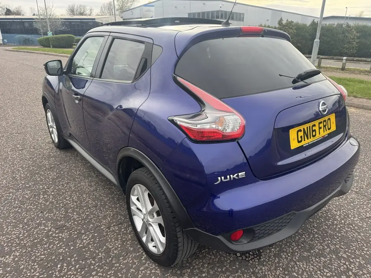 Used Nissan Juke N-Connecta 115 HP (84 kW) 2016 Blue SUV