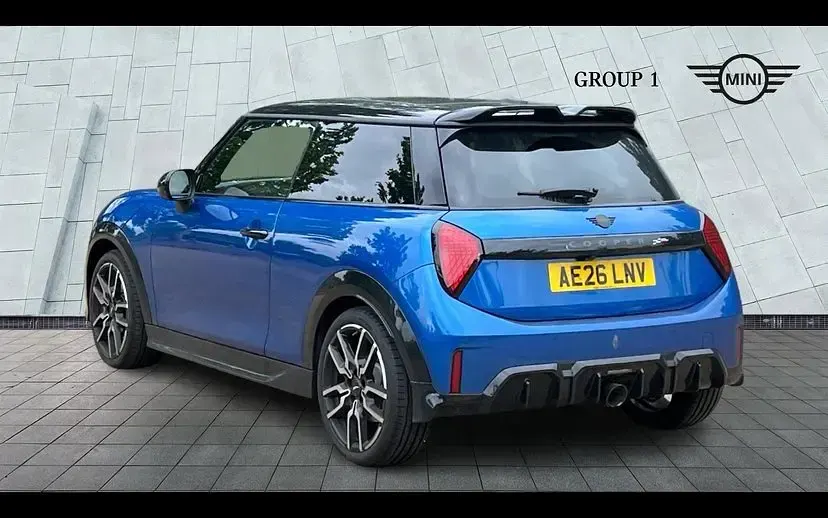 Used Mini Cooper 167 kW (228 HP) 2026 Blue Hatchback