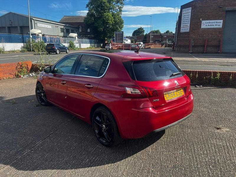 Used Peugeot 308 163 HP (119 kW) 2014 Red Hatchback