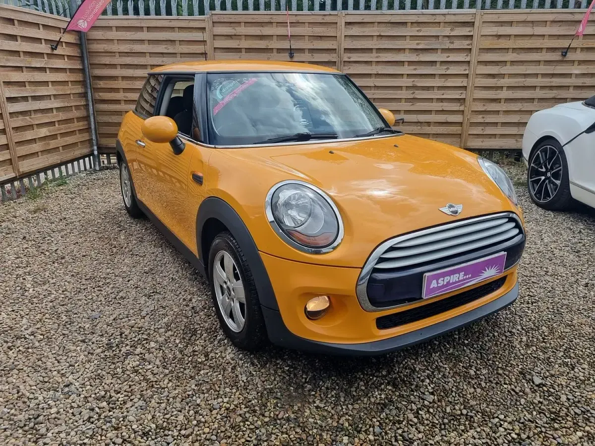 Used Mini Cooper D Hatch 2015 Orange Hatchback