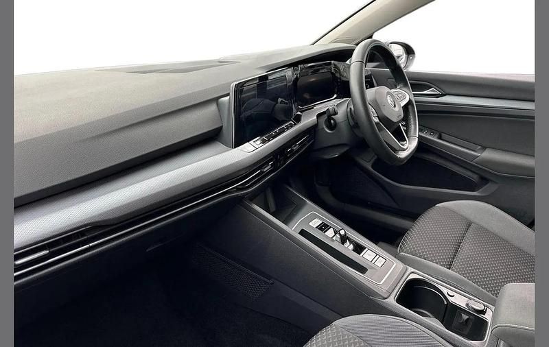 Used VW Golf VIII Active 130 HP (95 kW) 2022 Black Hatchback