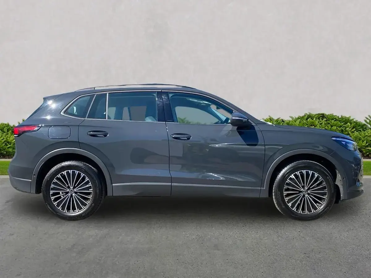 Used VW Tiguan S 150 HP (110 kW) 2025 Grey SUV