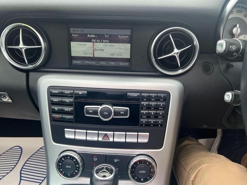 Used Mercedes SLK250 204 HP (150 kW) 2014 Silver Cabriolet