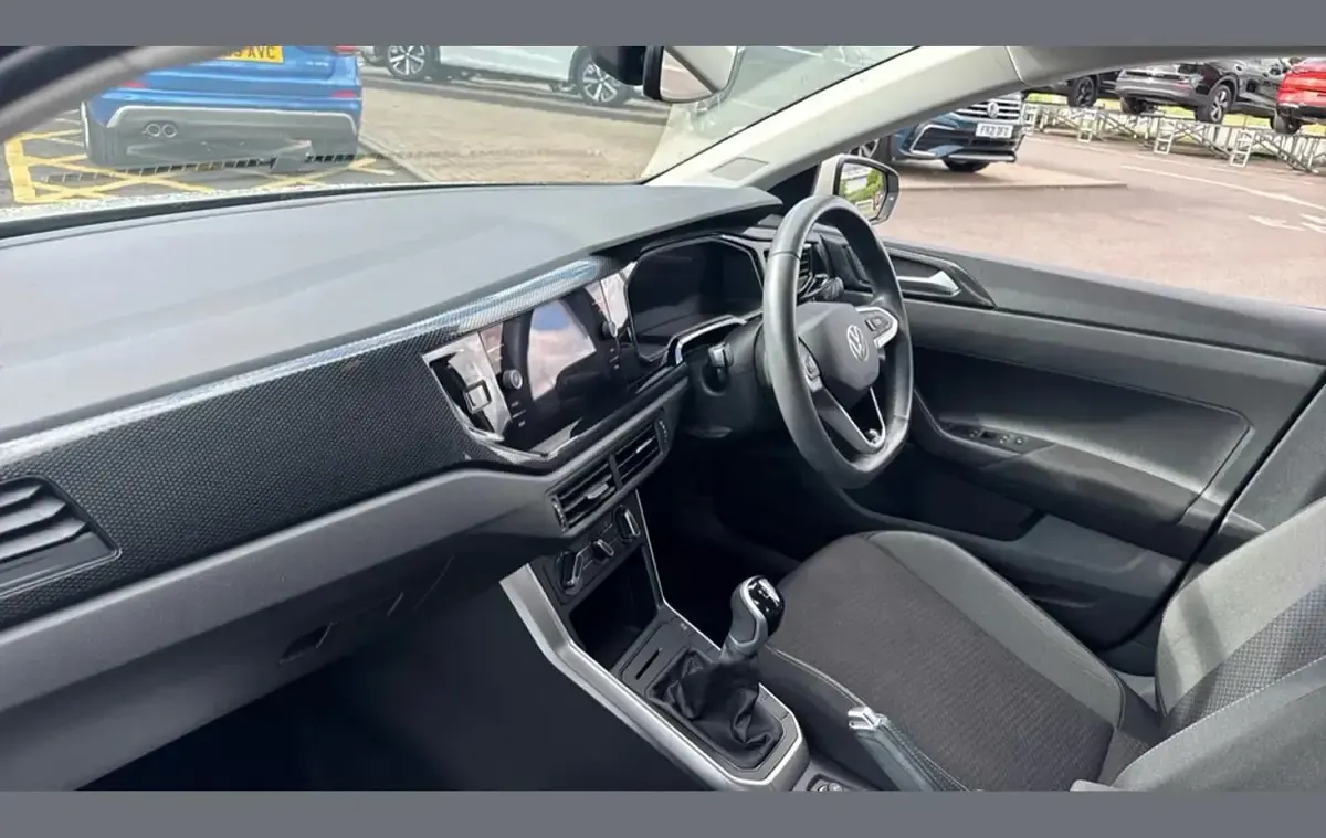 Used VW Polo Life 80 HP (58 kW) 2023 Ascot grey Hatchback