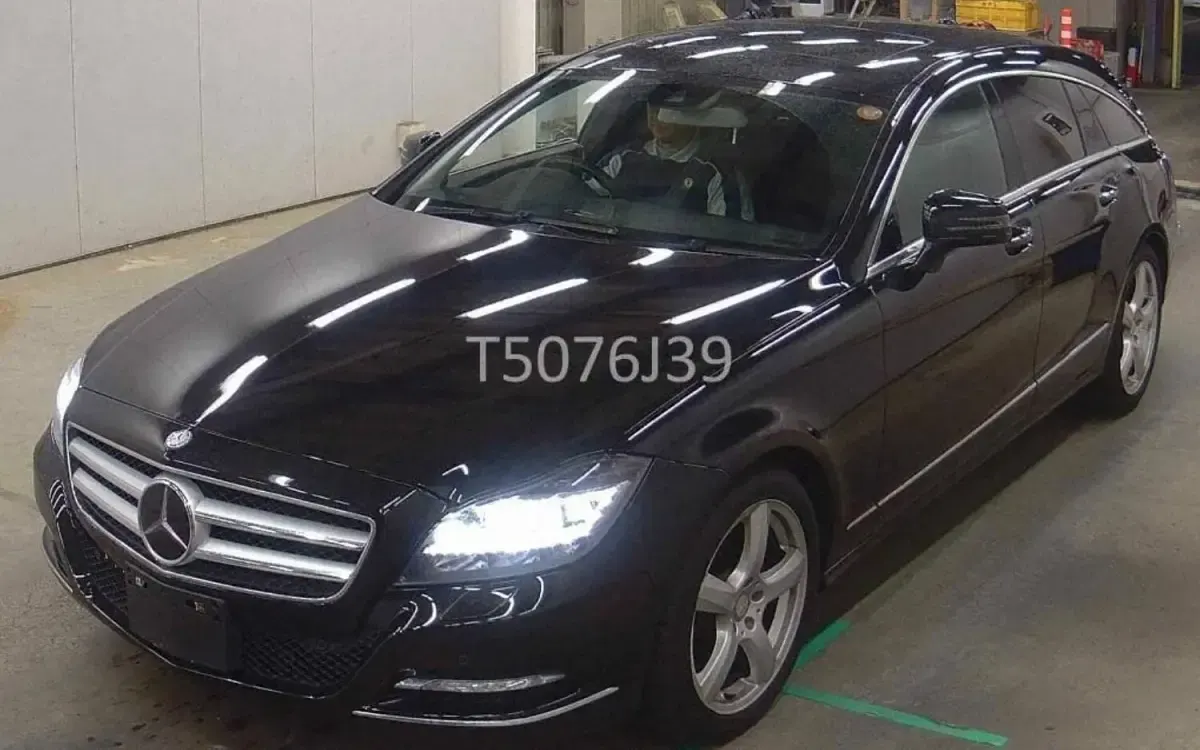 Used Mercedes CLS350 Shooting Brake AMG 2013 Black Estate
