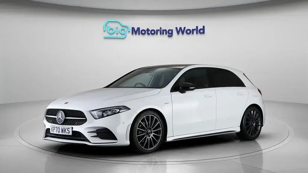 Begagnad Mercedes A150 Exclusive 150 HK (110 kW) 2021 Vit Halvkombi