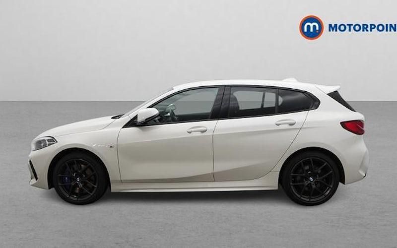 Used BMW 118 M Sport 136 HP (100 kW) 2023 White Hatchback