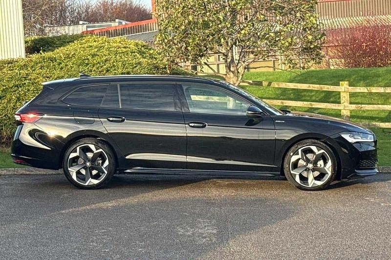 Used Skoda Superb SportLine 150 HP (110 kW) 2025 Midnight black metallic Estate
